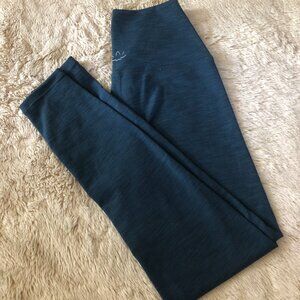 'Beyond Yoga' Dark Blue Mid-Calf Length Legging - Size Small